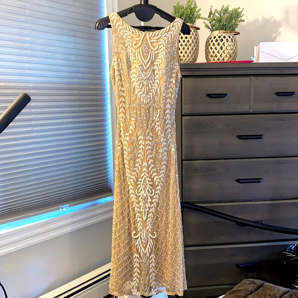 Nude & sequenced evening dress
